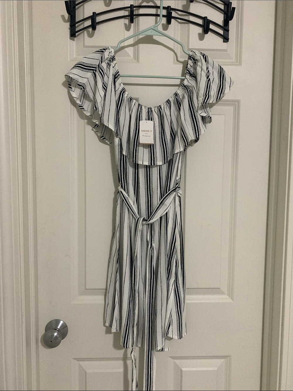 Forever 21 White and Black Striped Off-Shoulder Midi Dress